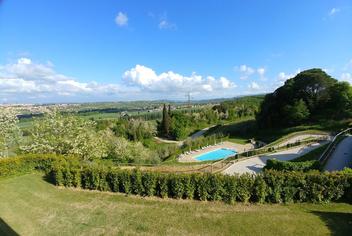 Hilton Grand Vacations Club at Borgo alle Vigne Outside View