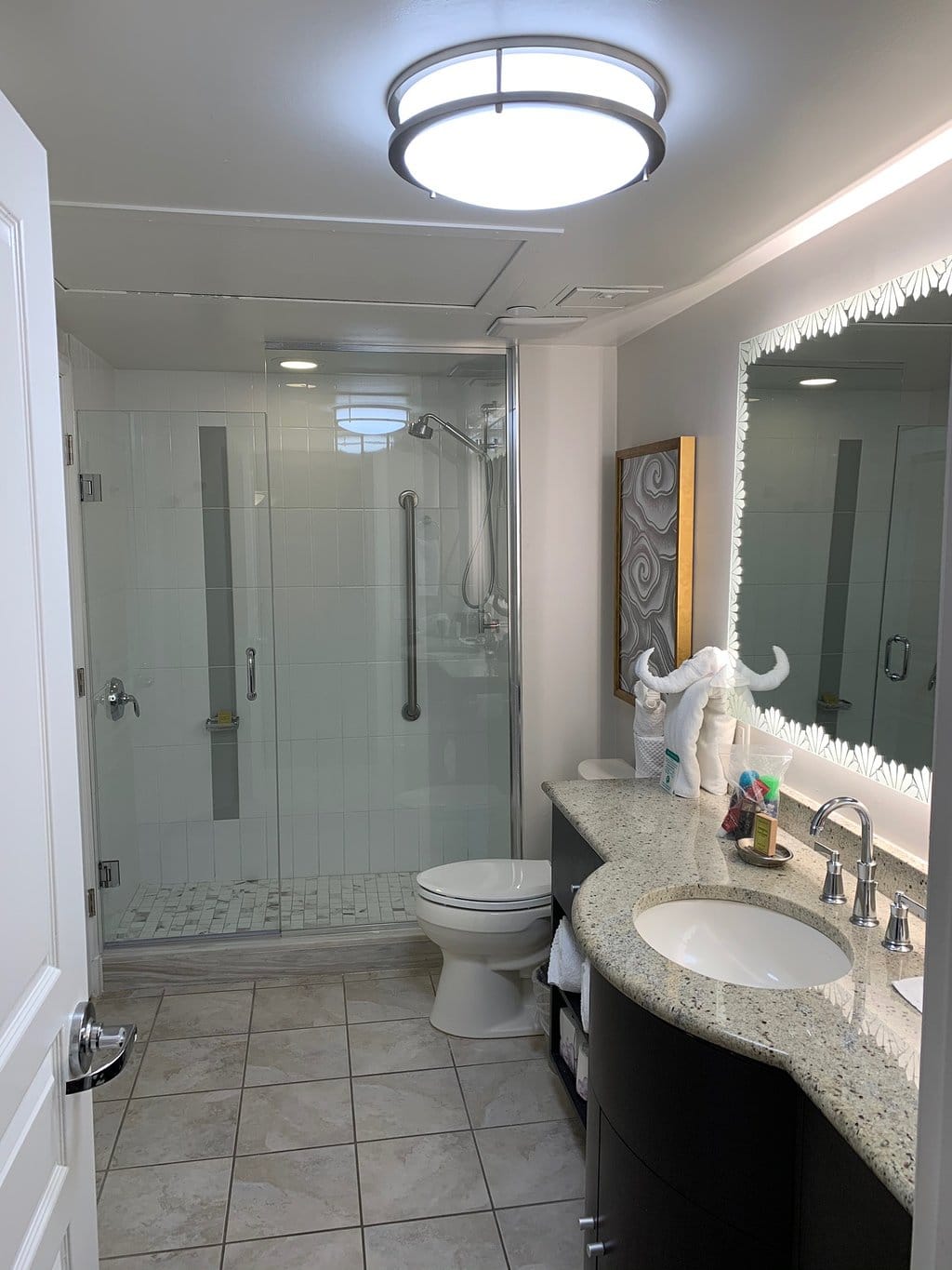 Hilton Grand Vacations at McAlpin-Ocean Plaza Bathroom