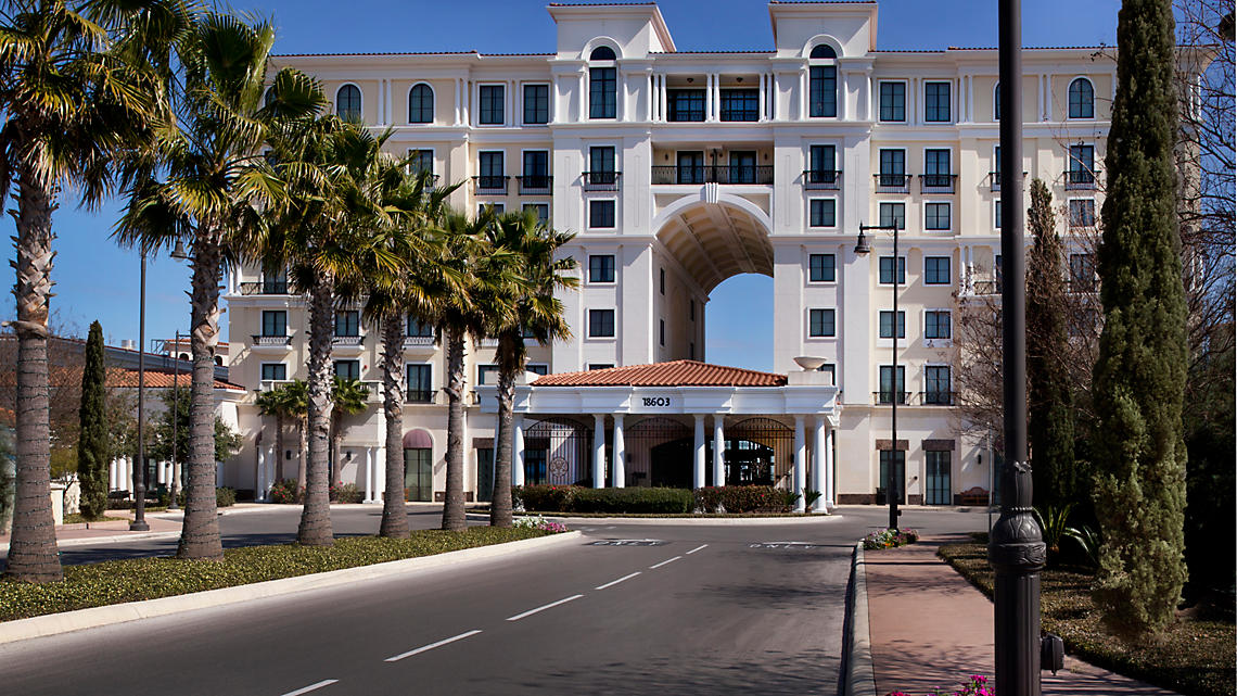 Bluegreen Eilan Hotel and Spa Front Entrance