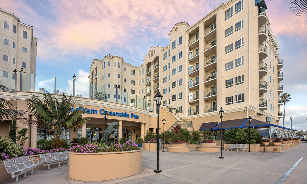 Club Wyndham Oceanside Pier Resort Exterior