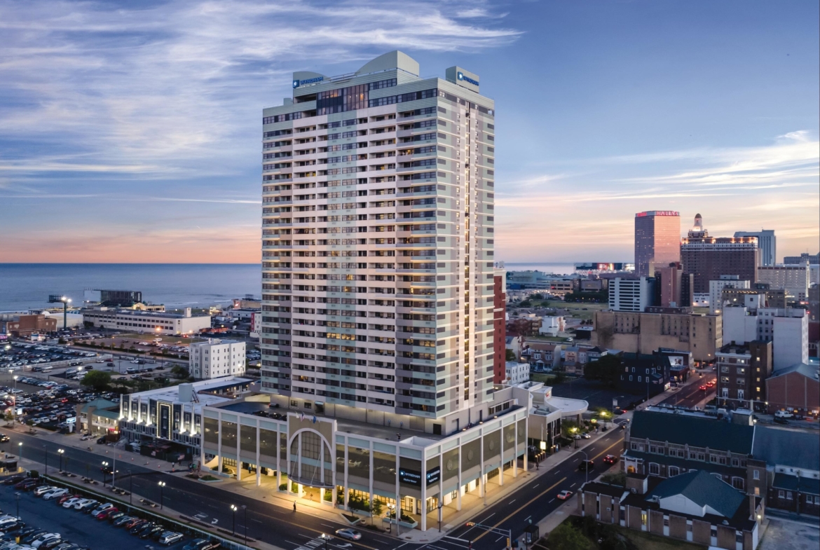 Club Wyndham Skyline Tower Exterior