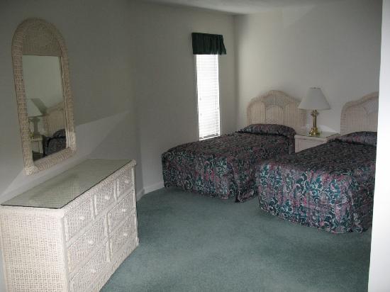 Country Club Villas Double Bedroom