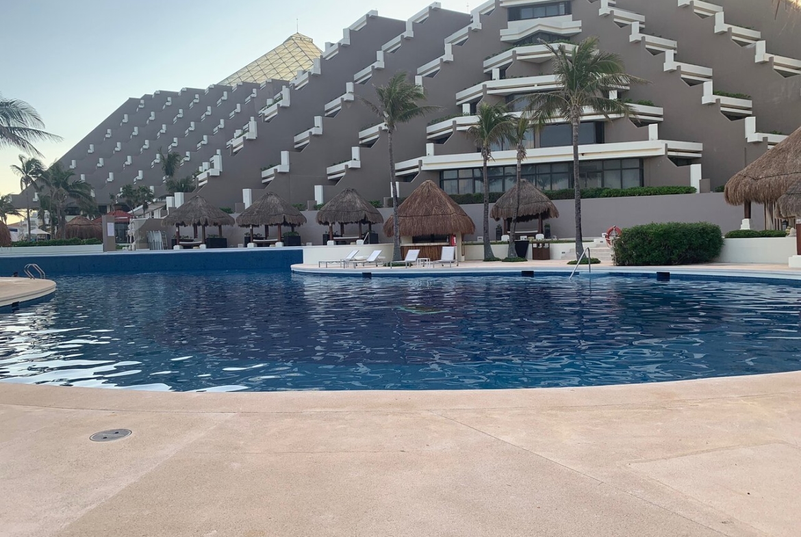 Gran Melia Cancun Pool View