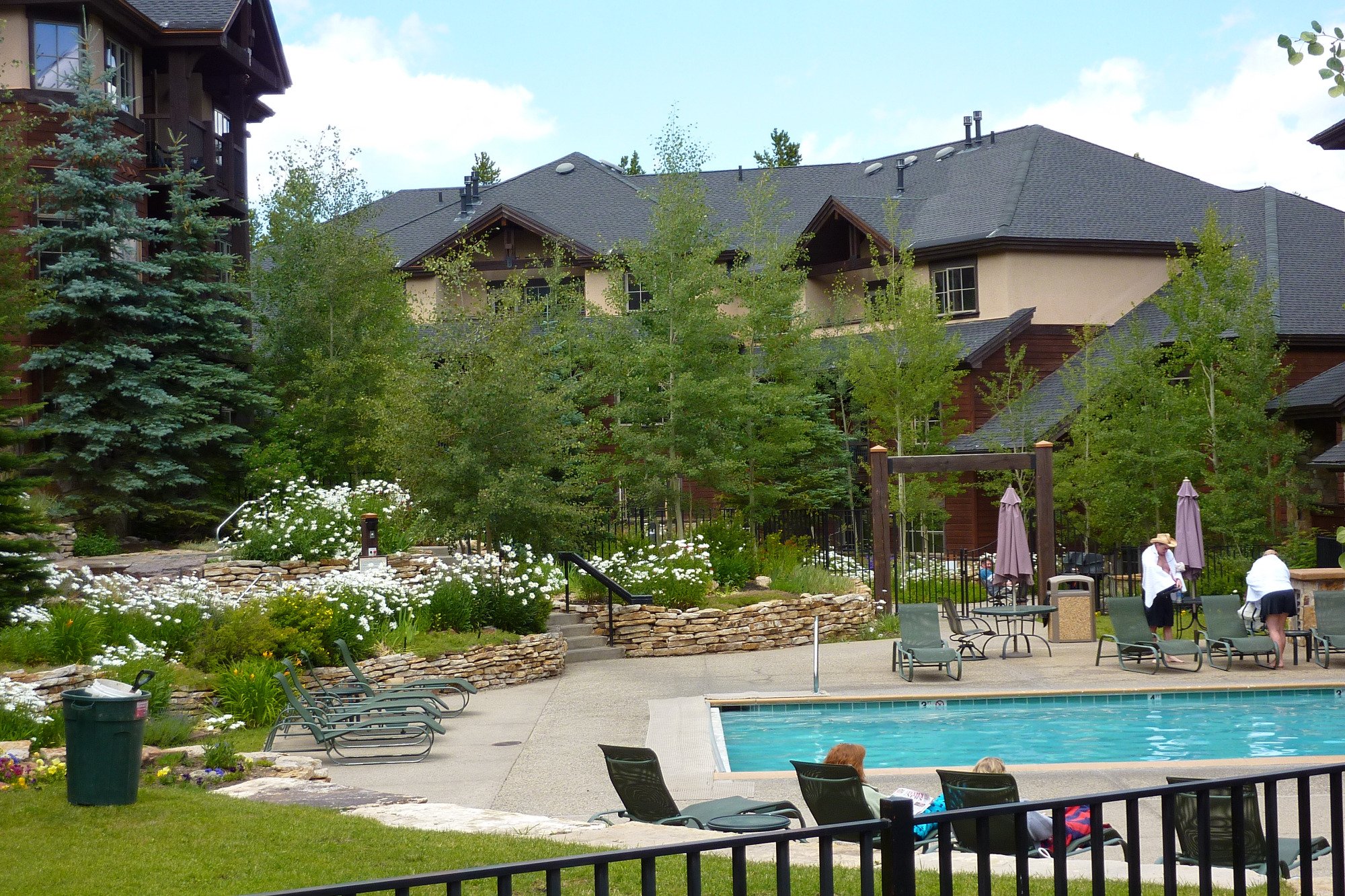 Grand Timber Lodge Pool in Early October