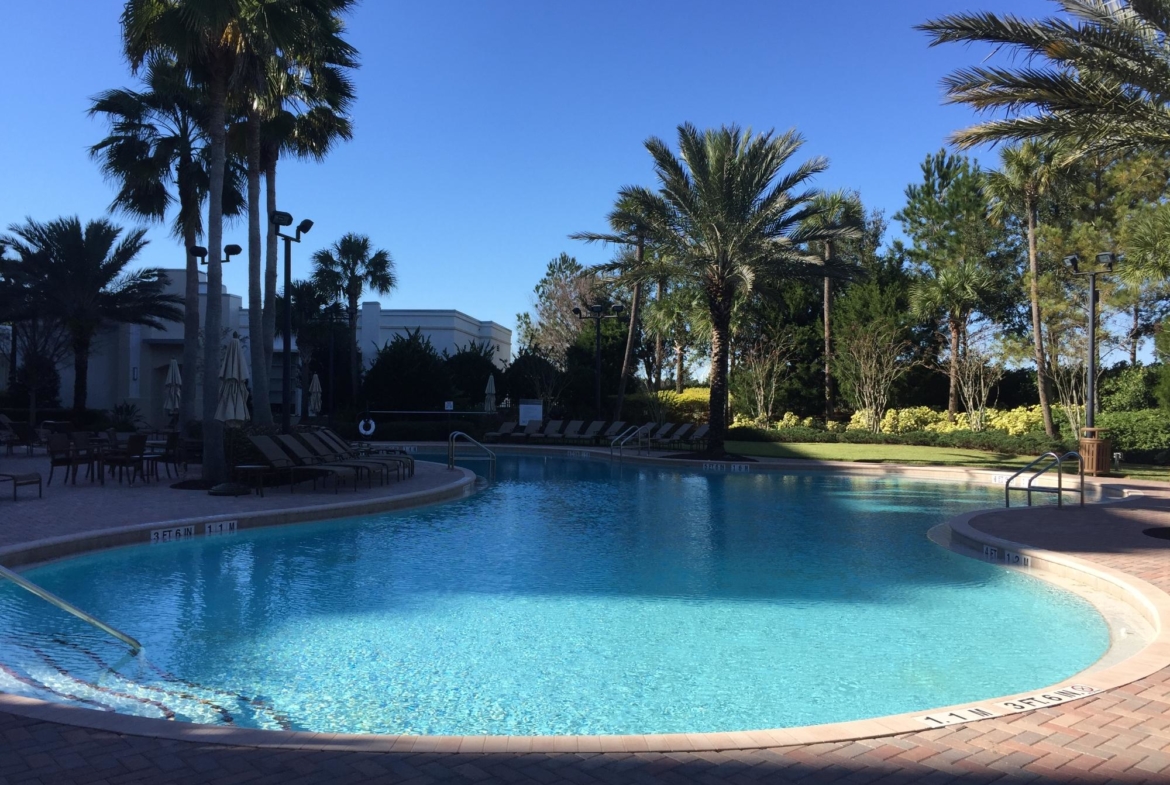 Las Palmeras by Hilton Grand Vacations Pool