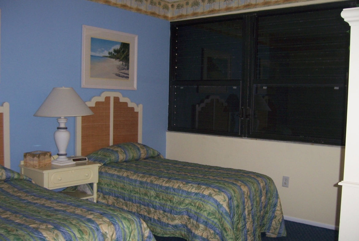 Longboat Bay Club Double Bed