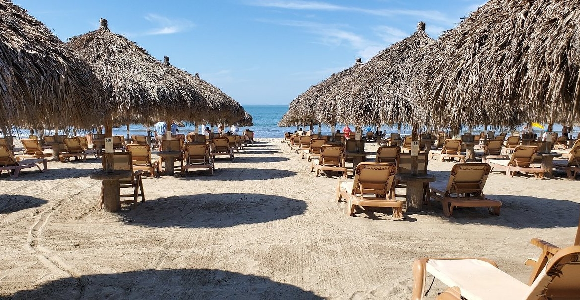 Paradise Village Beach Resort and Spa Beach Lounge