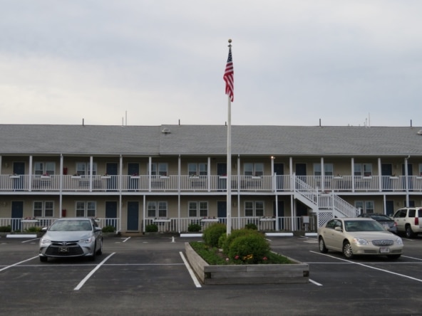 Pier 7 Condominiums Exterior