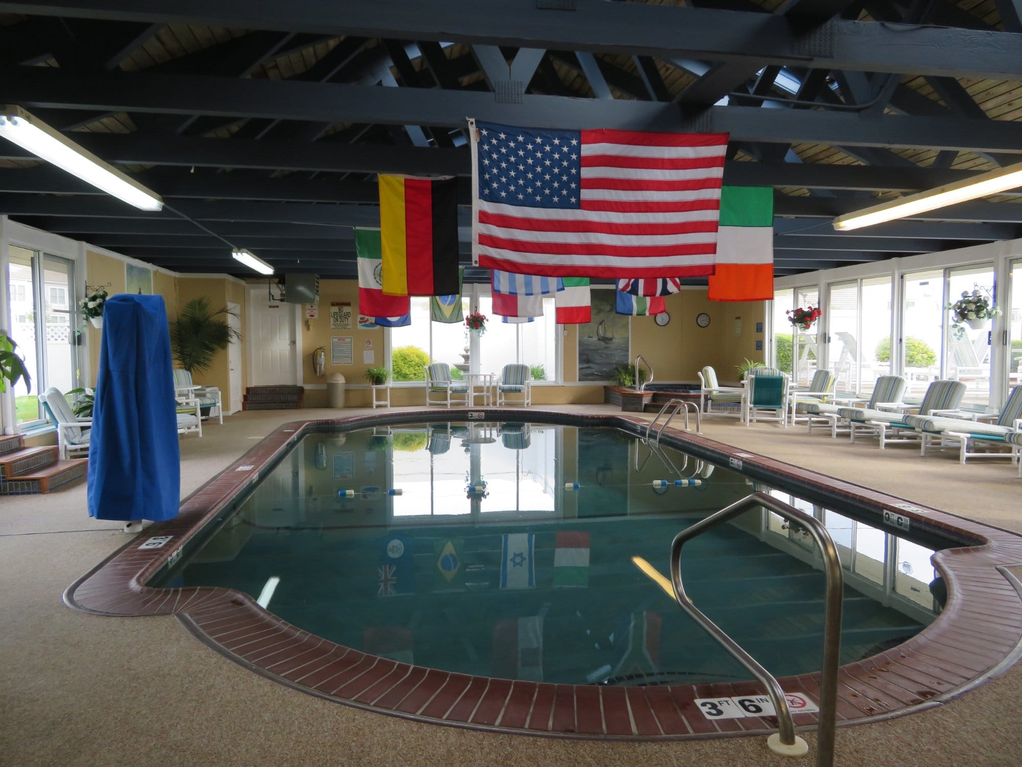 Pier 7 Condominiums Indoor Pool