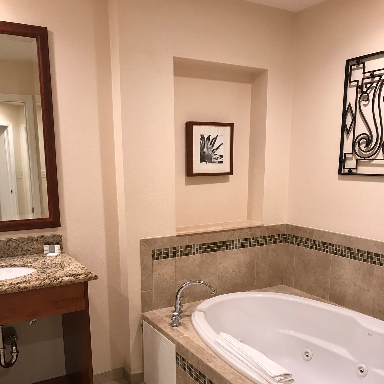 Sheraton Vistana Villages Bath Tub