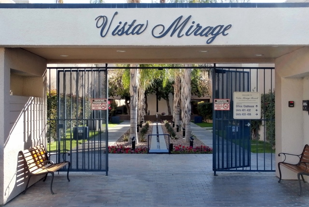 Vista Mirage Resort Entrance