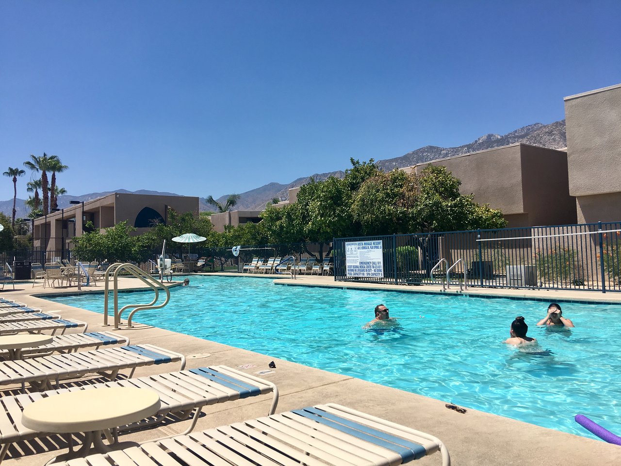 Vista Mirage Resort Pool
