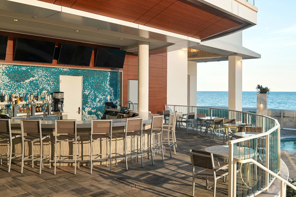 Ocean Enclave By Hilton Grand Vacations Outdoor Pool Bar Oceanfront View