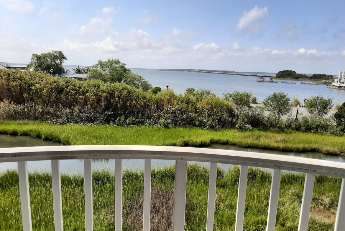 Ocean City At Coconut Malorie balcony