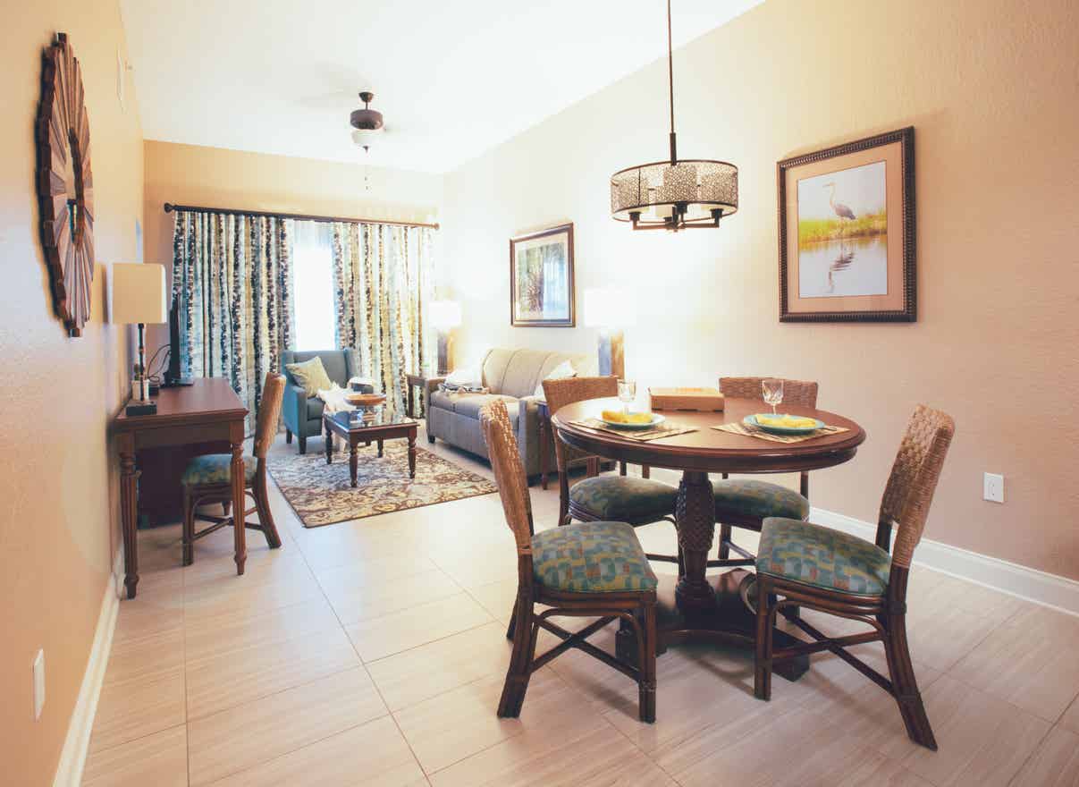 Orange Lake Resort – North Village Holiday Inn Club Vacations Living Room