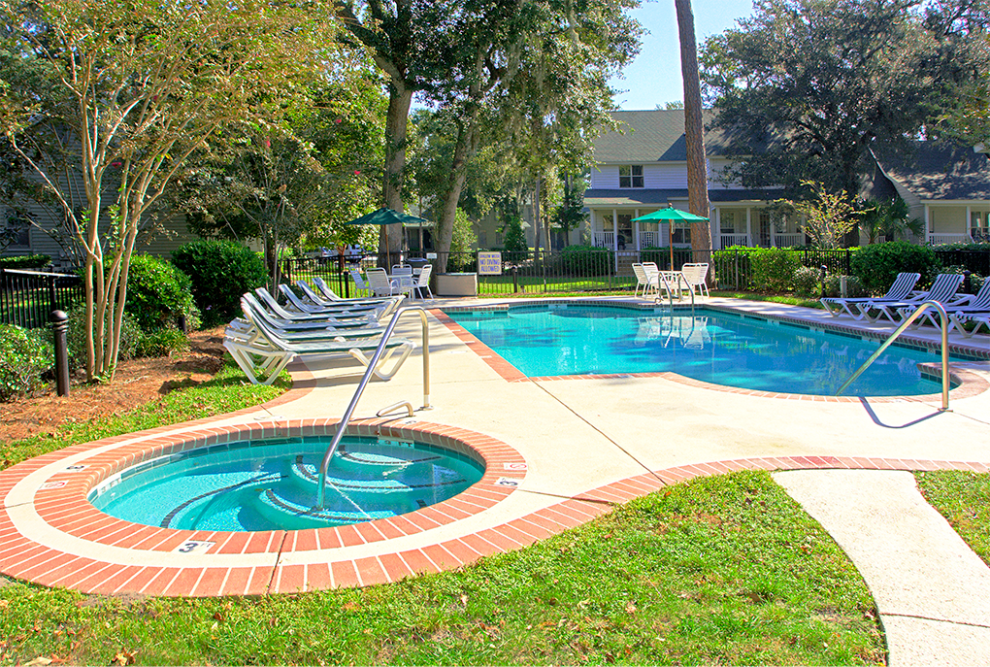 Cottages At Shipyard Pool