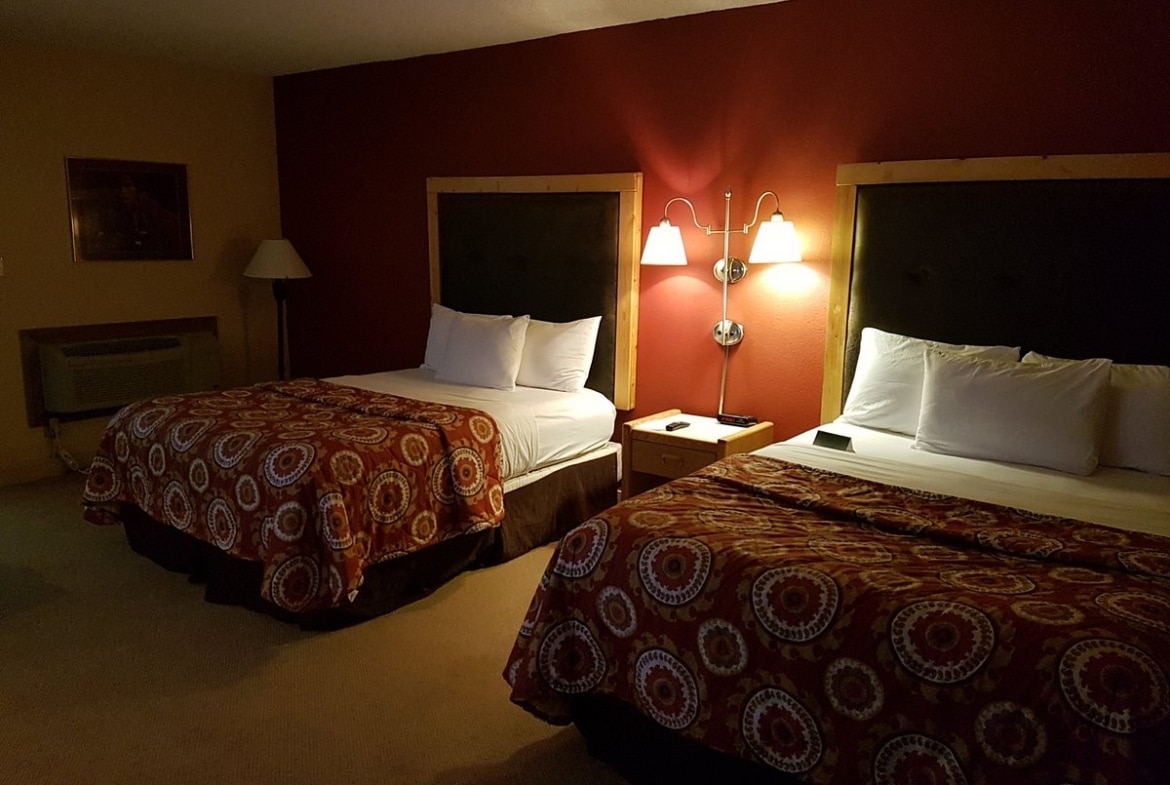 Lodge At Angel Fire Resort double bed