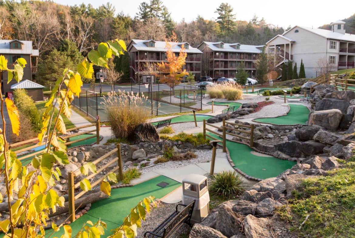 Oak N Spruce Resort Golf Course