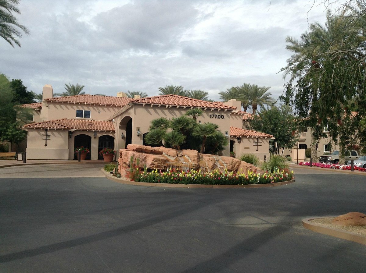 Sheraton Desert Oasis Villas Entrance