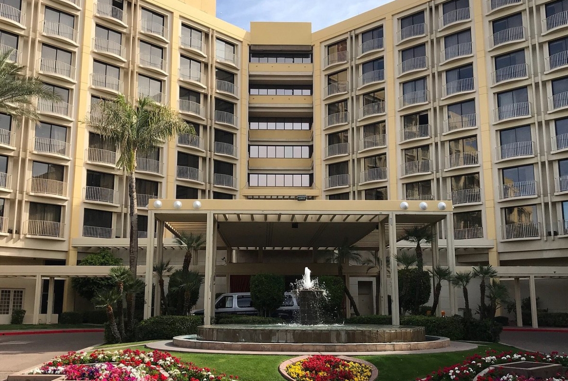 Sheraton Desert Oasis Villas Exterior