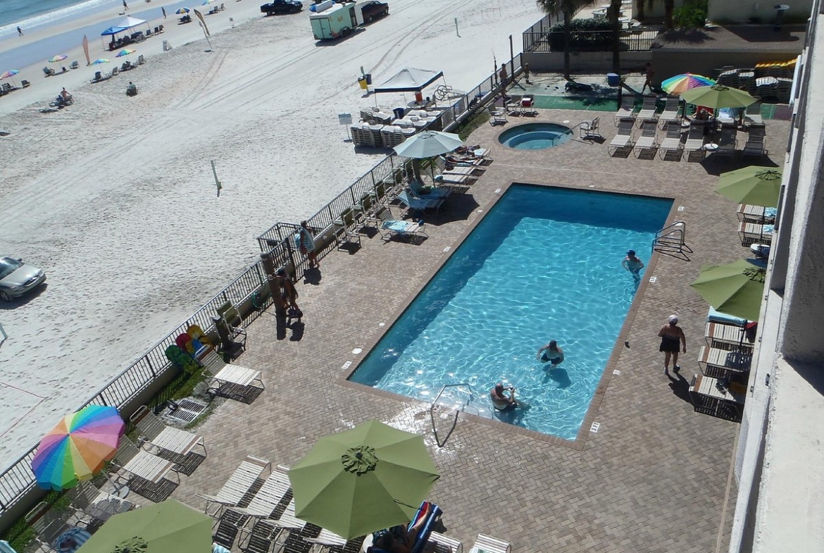 Tropic Shores Resort Pool Overhead