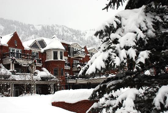 hyatt grand aspen