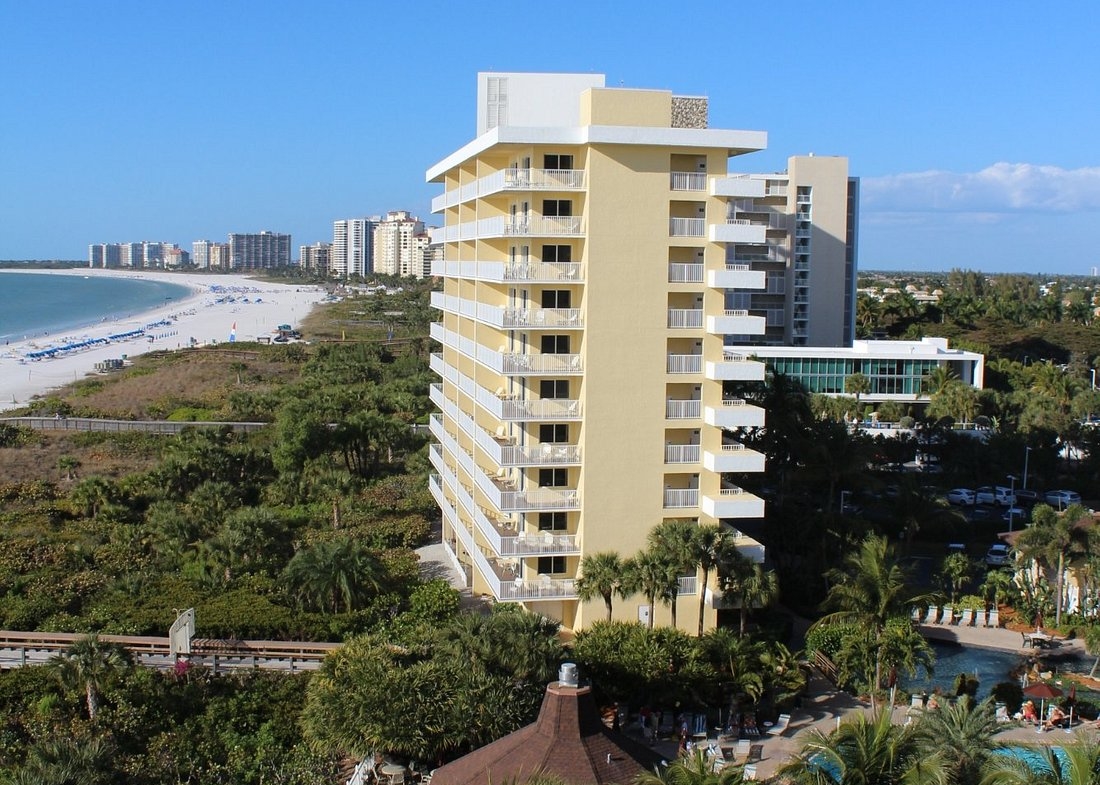 charter club of marco beach