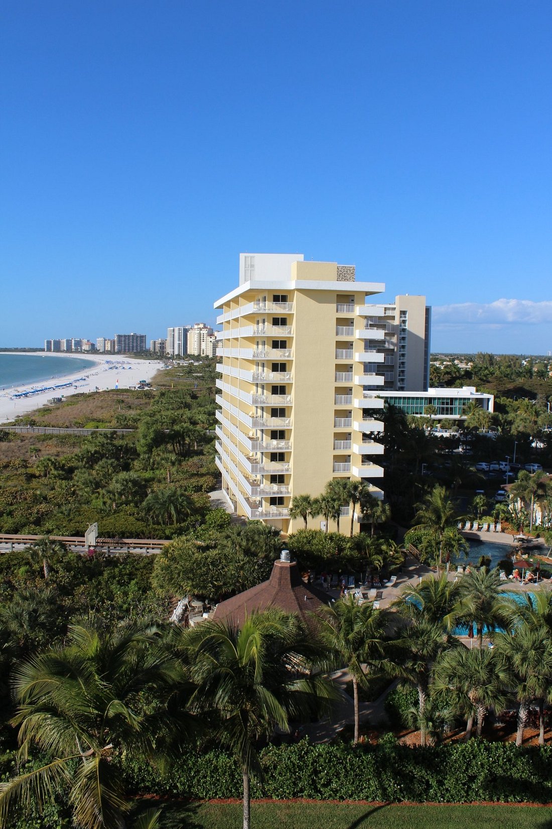 charter club of marco beach