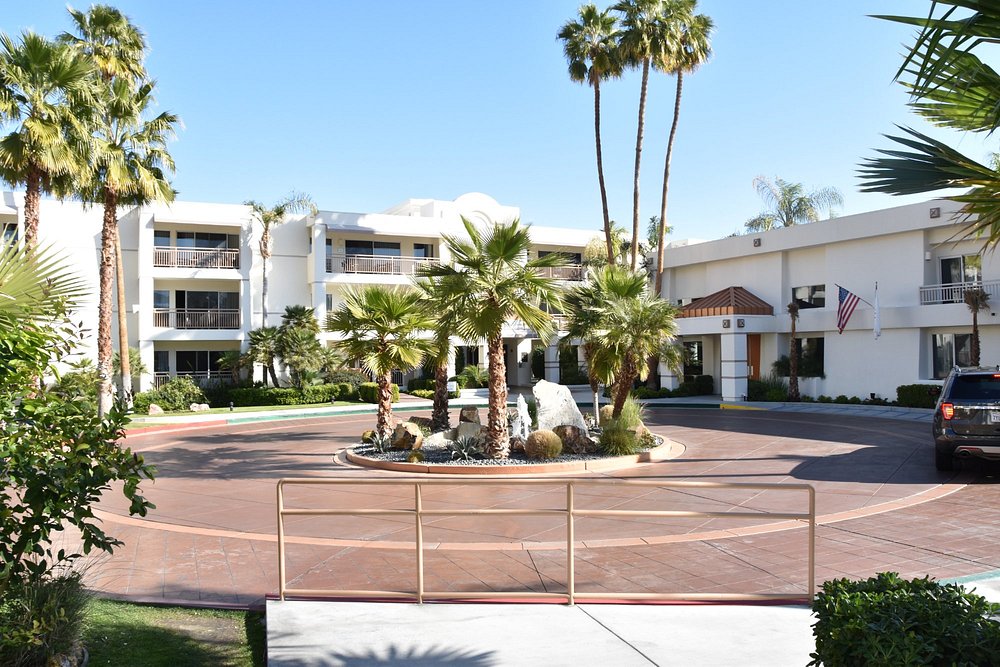 Palm Canyon Resort Entrance