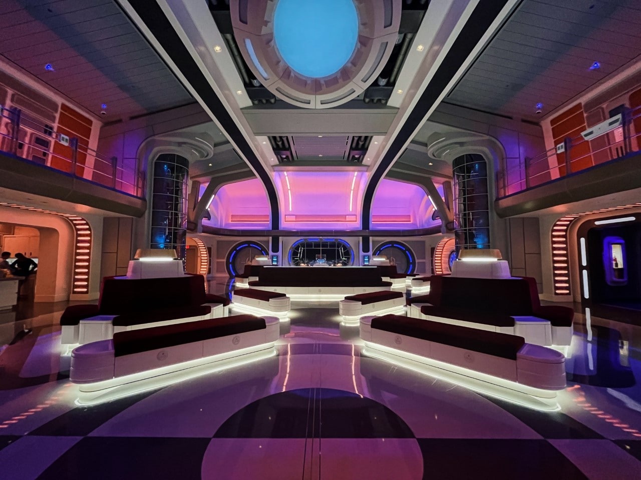 Star Wars Galactic Starcruiser Atrium