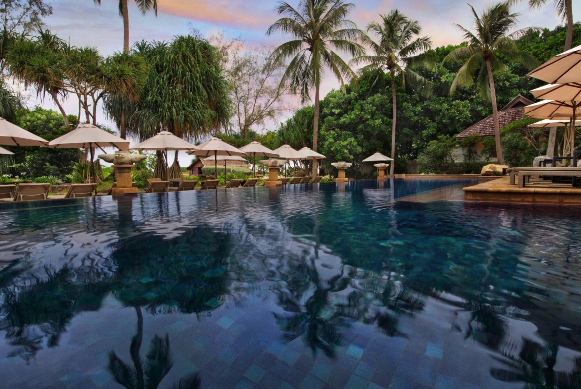 Marriott’s Phuket Beach Club