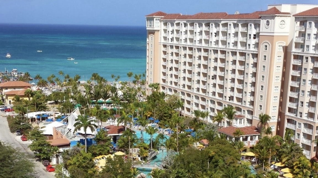 Marriott's Aruba Surf Club