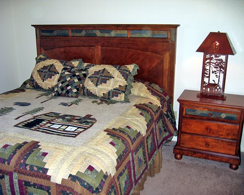 Crown Point Condominiums (Nm) bedroom