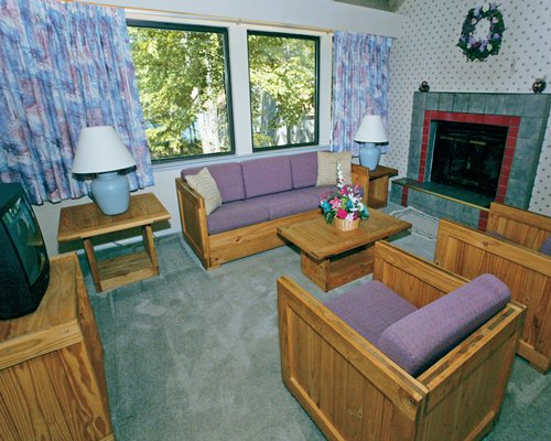 Eagle Village At Tamiment Resort living room