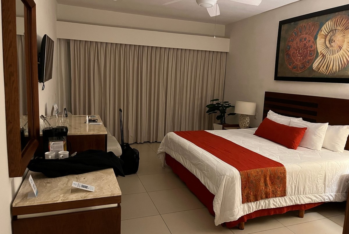 Marival Grand & Club Suites bedroom