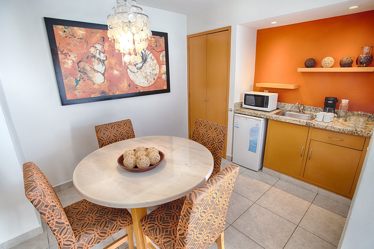 Marival Grand & Club Suites kitchen