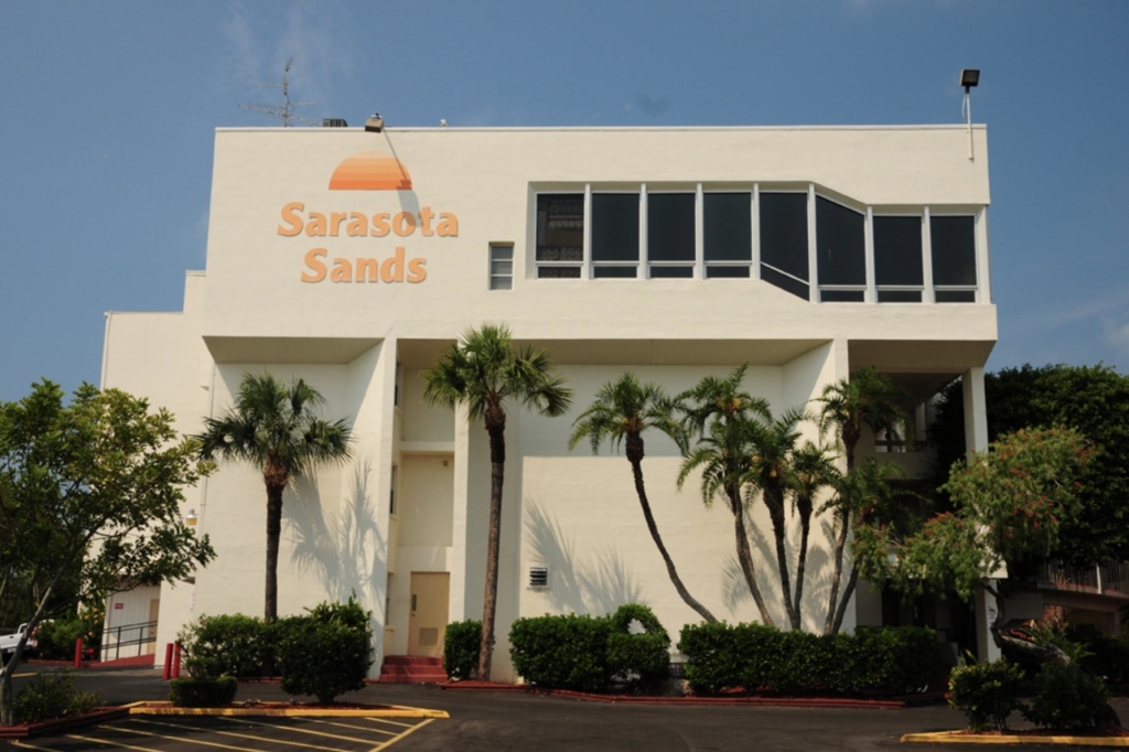 Sarasota Sands Exterior