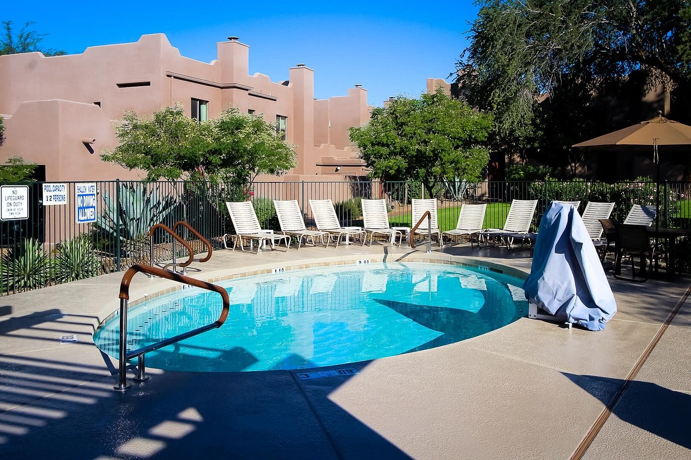 villas of cave creek pool