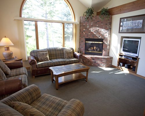 Nenastako Village At Meadow Lake Resort living room