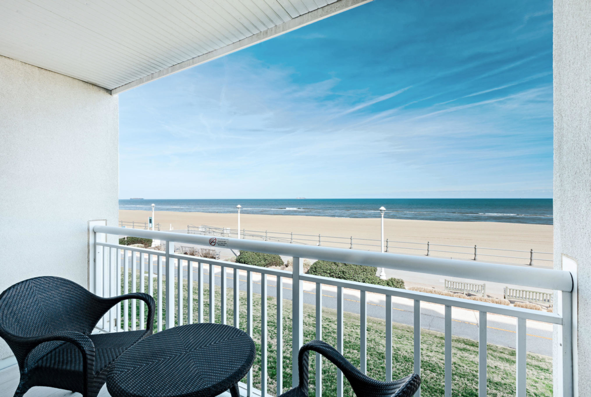 Ocean Sands (Virginia Beach) balcony