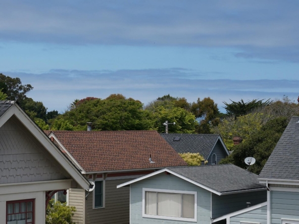 Pacific Grove Plaza view