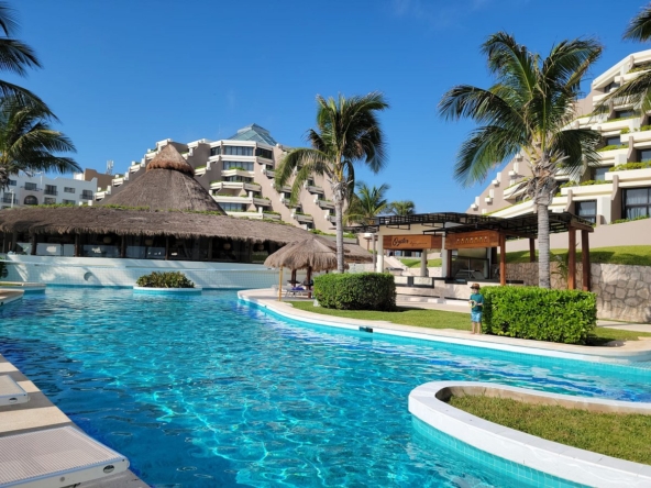Paradisus Cancun By Melia pool