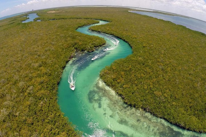 Nichupte Lagoon ideas for a winter vacation