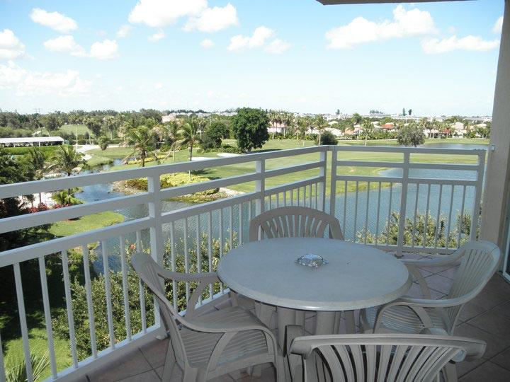 Vacation Village At Bonaventure Balcony