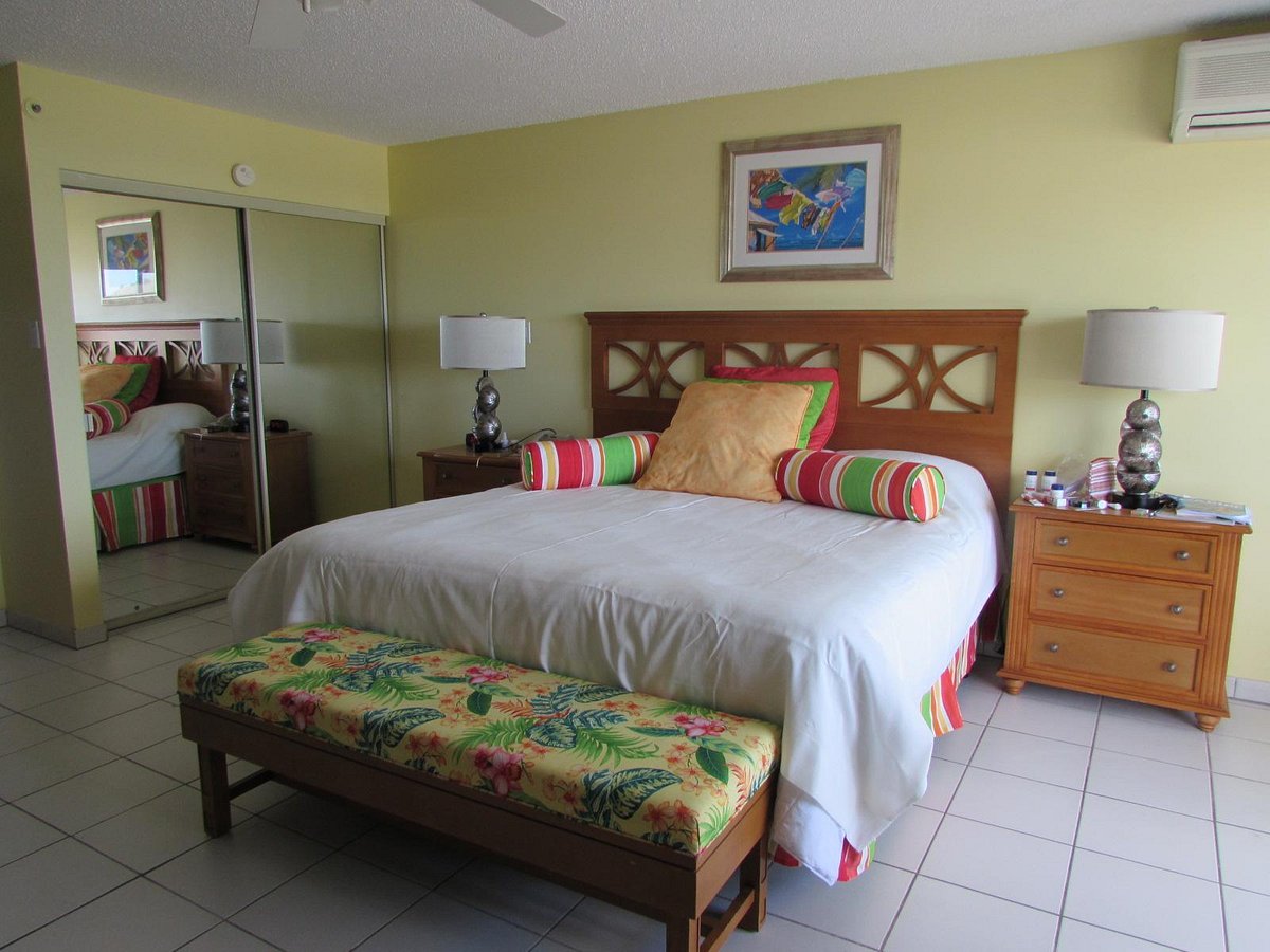 Atrium Resort On Simpson Bay Beach bedroom