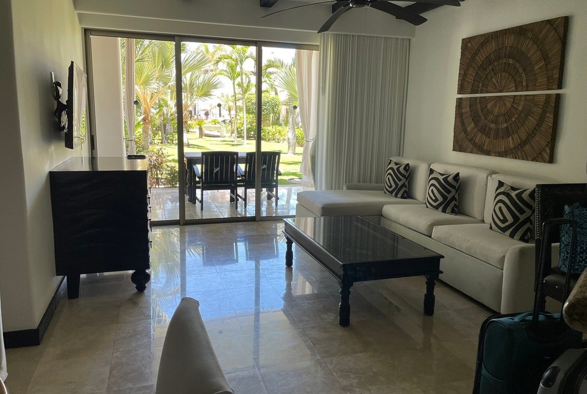 Cabo Azul Resort & Spa Living Room