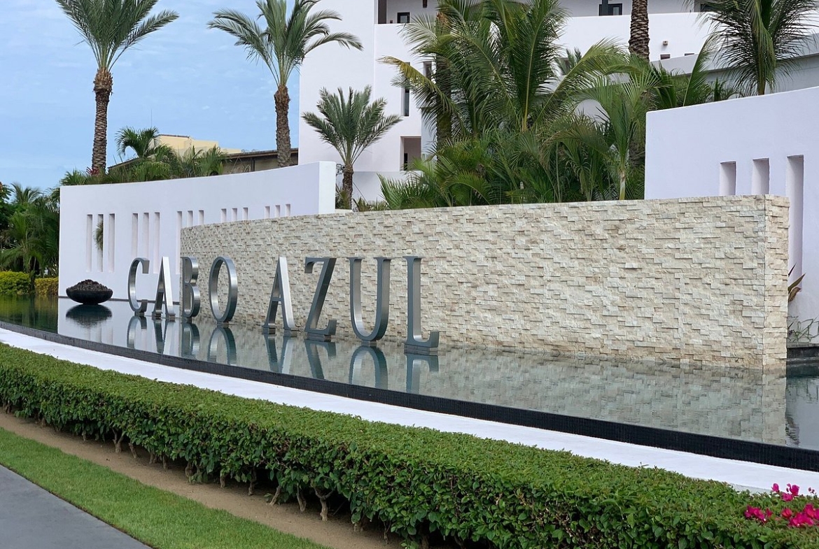 Cabo Azul Resort & Spa