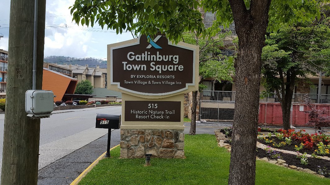 Gatlinburg Town Square