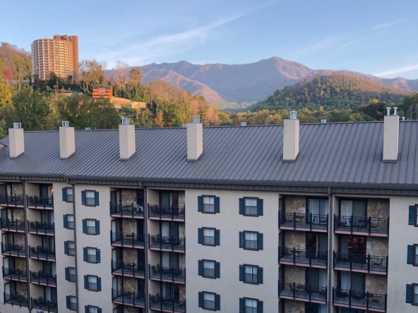 Gatlinburg Town Square exterior