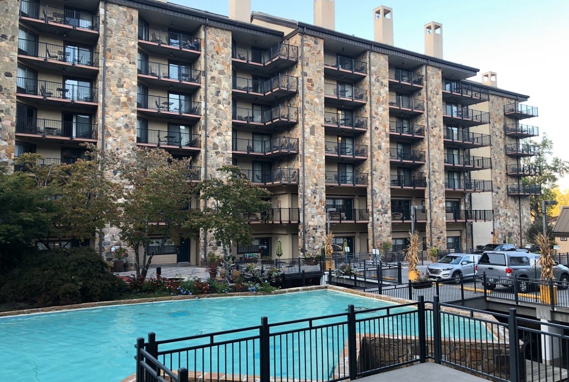 Gatlinburg Town Square exterior pool